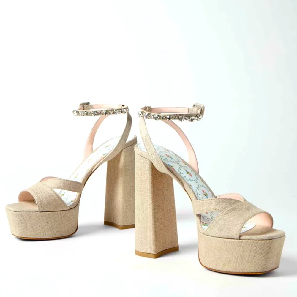 Hill House Party Platforms
